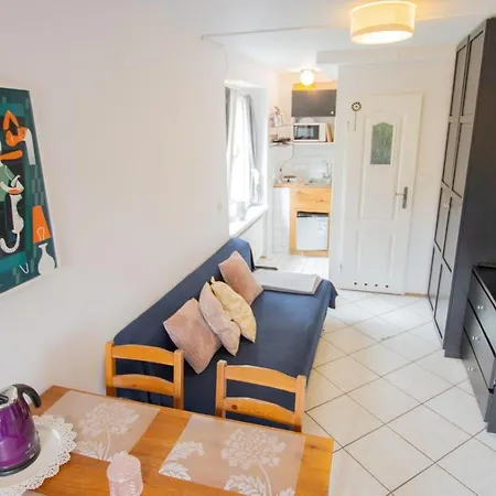 Luna Goscinne 스클라르스카포렘바